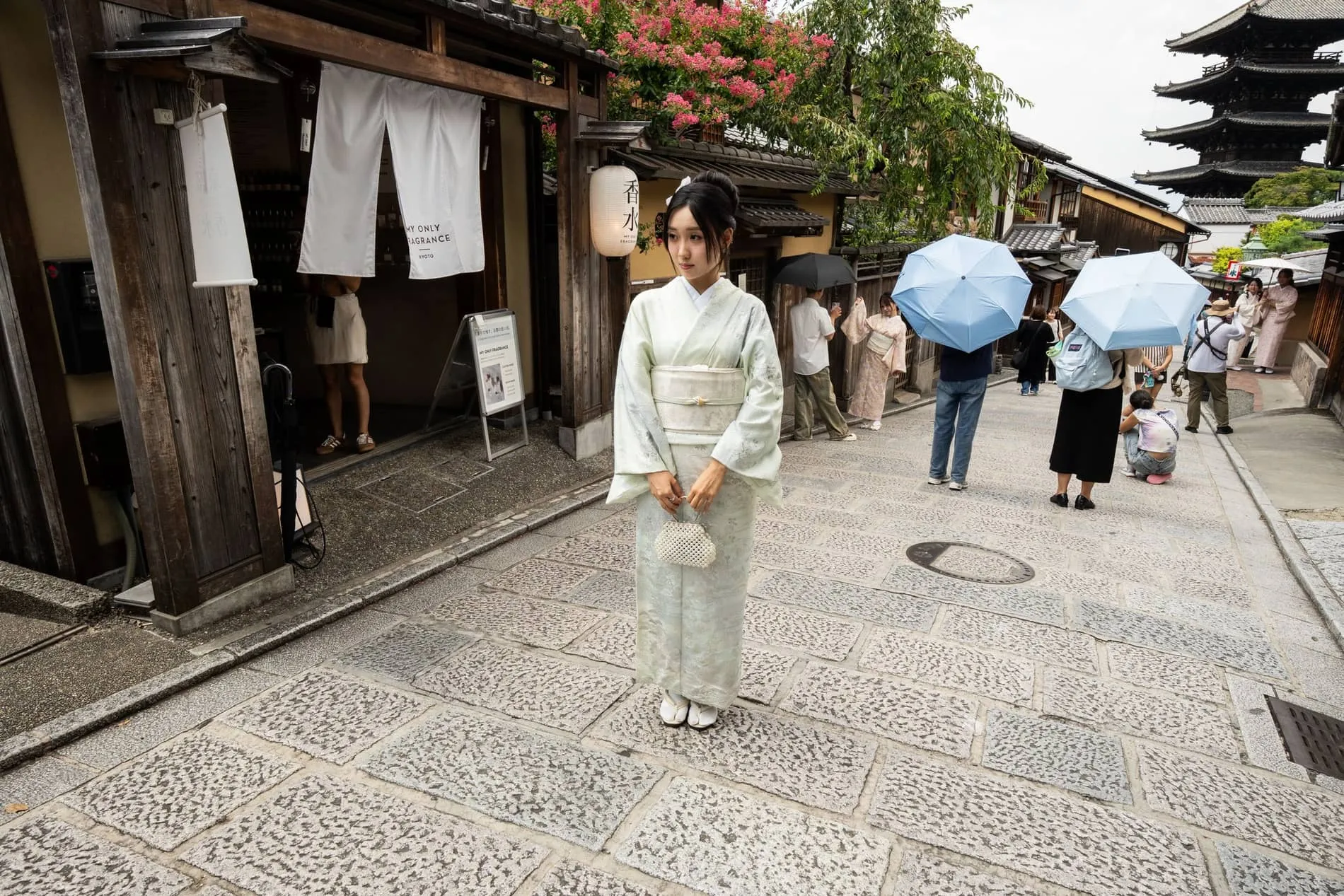 Ruelle traditionnelle de Hanamikoji dans le quartier de Gion à Kyoto